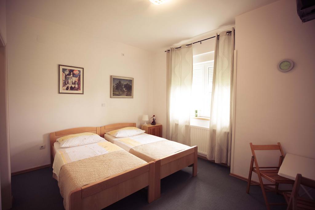 Rooms Medved Samobor Exterior photo